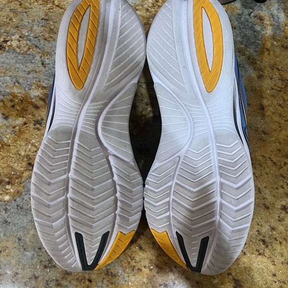 Saucony pwr run size 10 - Picture 7 of 9